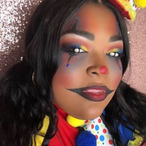 Meet your Posher, Gloria